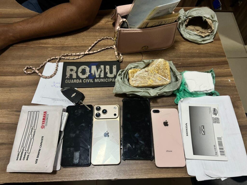 ROMU apreende drogas e apresenta veículo adulterado no Bairro Altamira